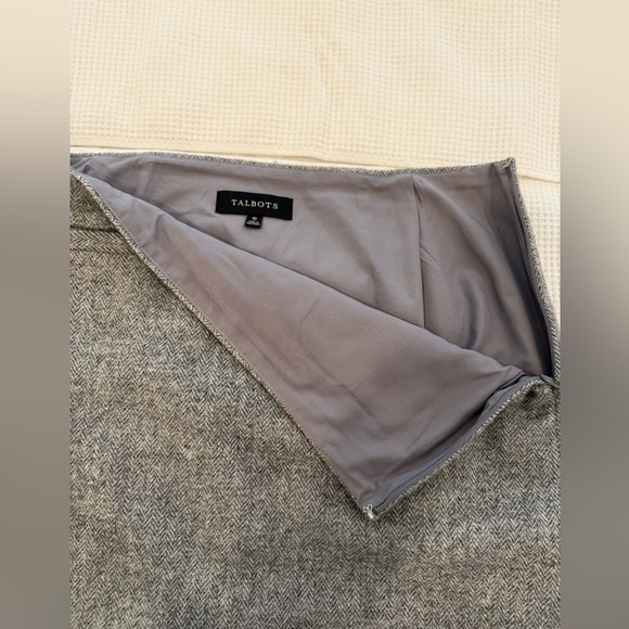 Talbots - Women’s Heather Grey Mini Skirt - size 10 - Picture 3 of 4